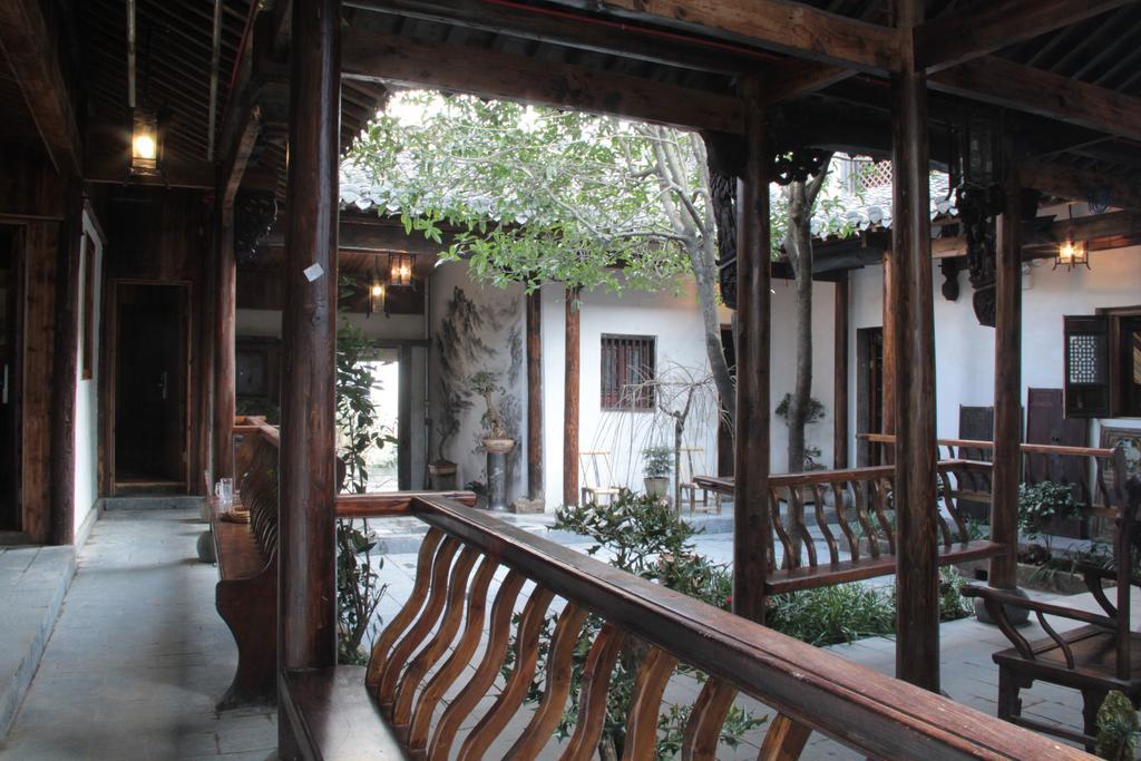 Old Street Courtyard Apartment Huangshan Bagian luar foto